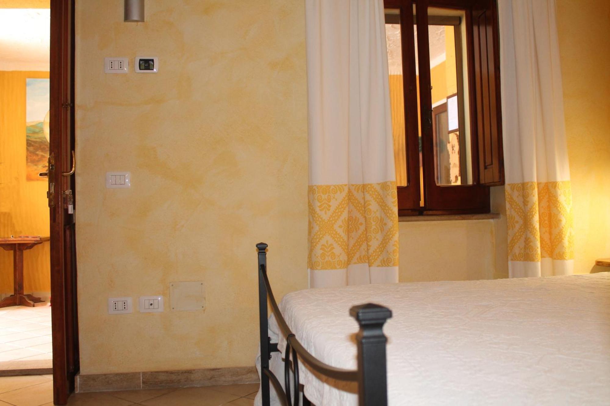 Hotel S'Alzolitta à Magomadas Chambre photo